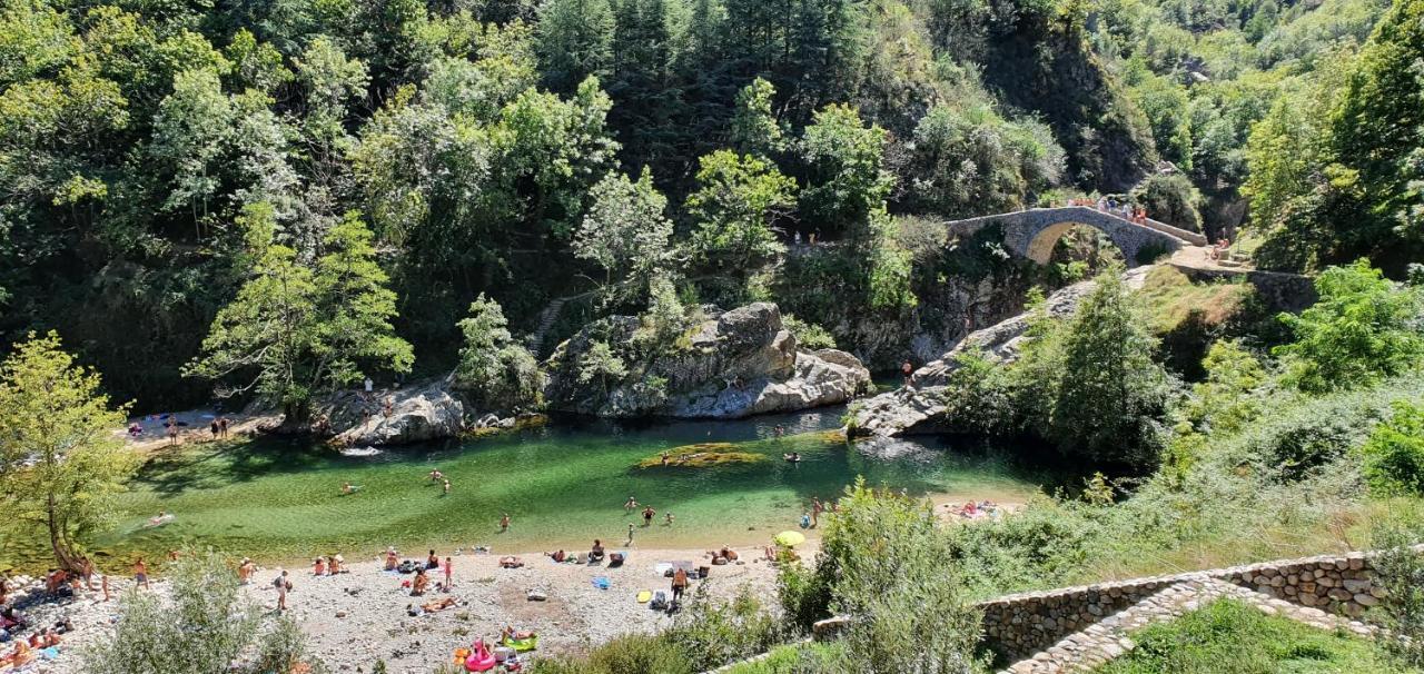 La Grange - Chez Gisi - Fuer Naturliebhaber, Abenteurer Und Geniesser Rocles  Екстериор снимка